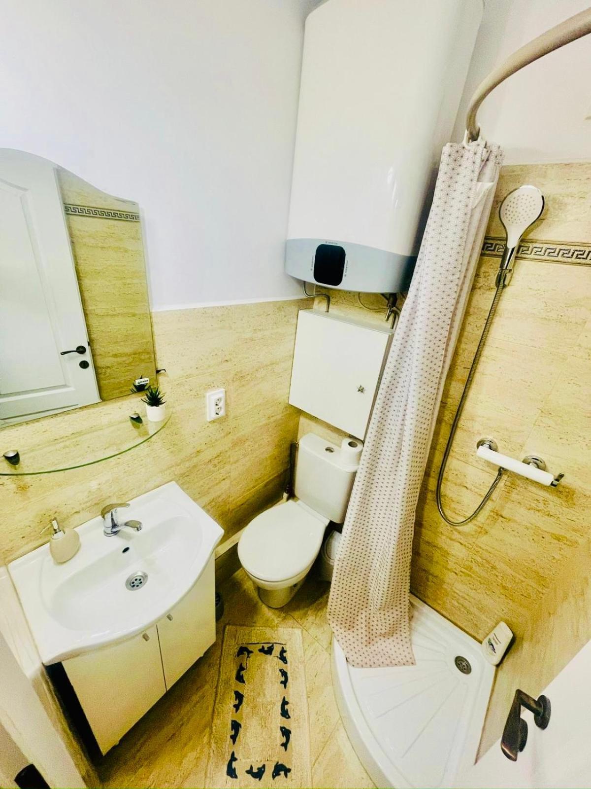 Suite4Rent Iasi Buitenkant foto
